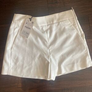 Zara NWT High Waisted White Tailored Short, Size M